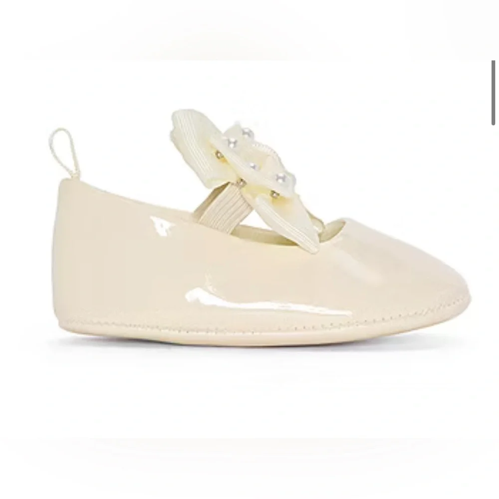 Stepping Stone Infant Girls Mary Jane Shoes in ivory size 6/9.